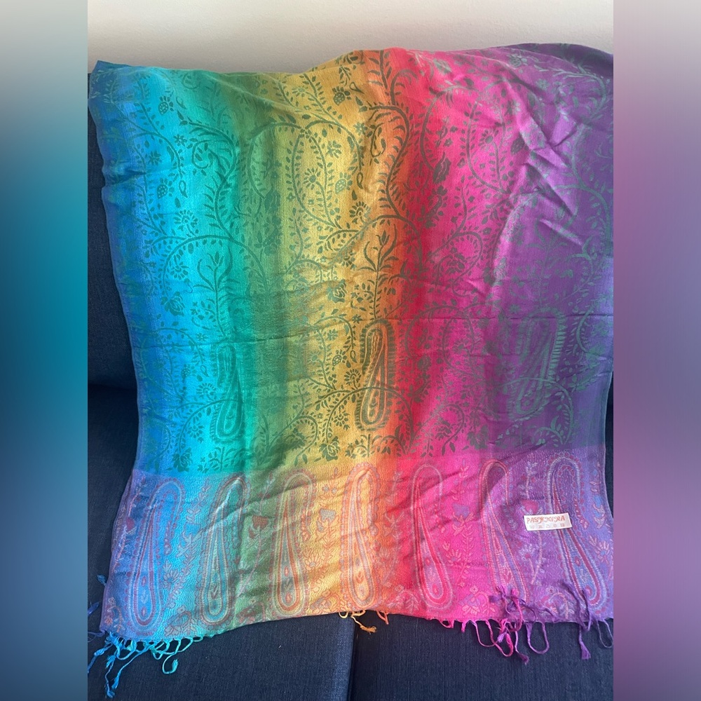 Pashtima shawl